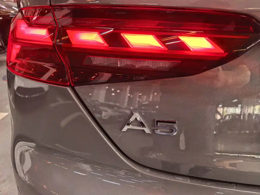 Audi A5 (Import) — миниатюра 17