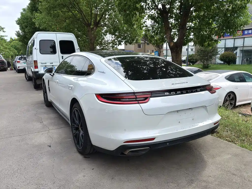 Porsche Panamera — миниатюра 13