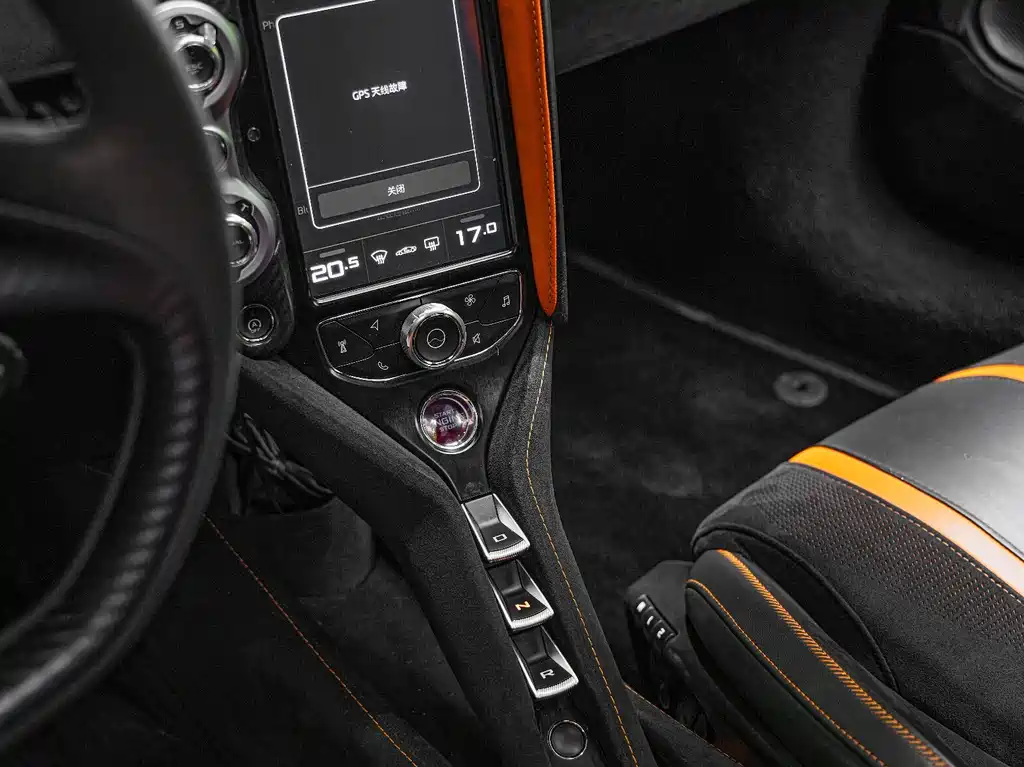 McLaren 720S — миниатюра 13