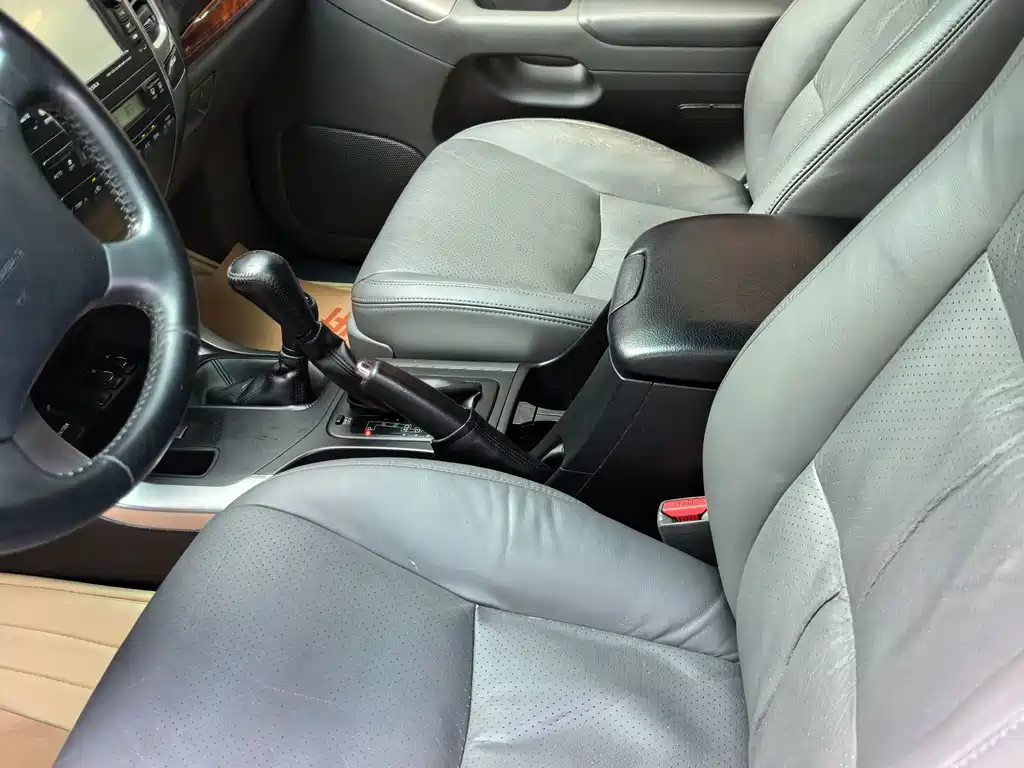 Toyota Prado — миниатюра 13