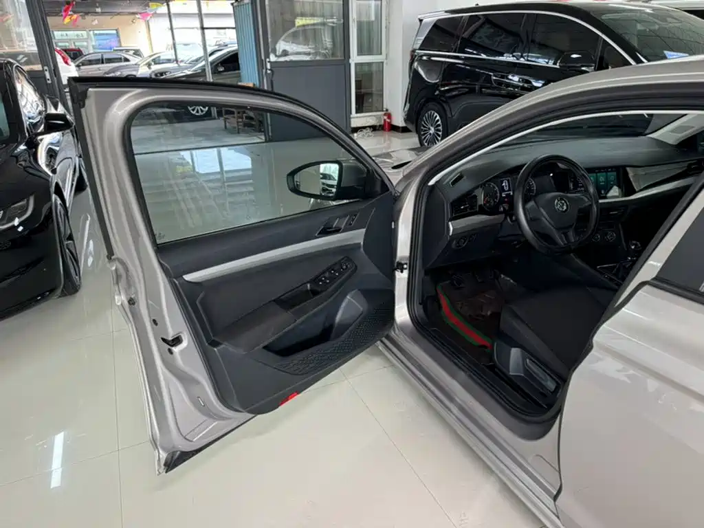 Volkswagen Bora — миниатюра 15