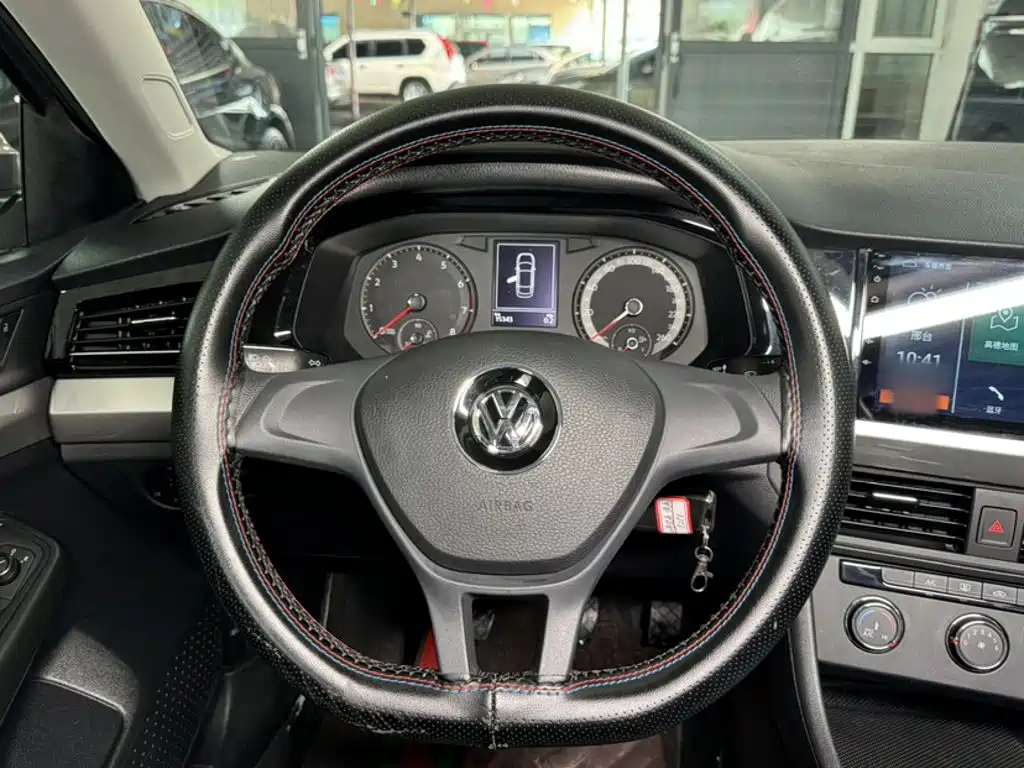 Volkswagen Bora — миниатюра 14