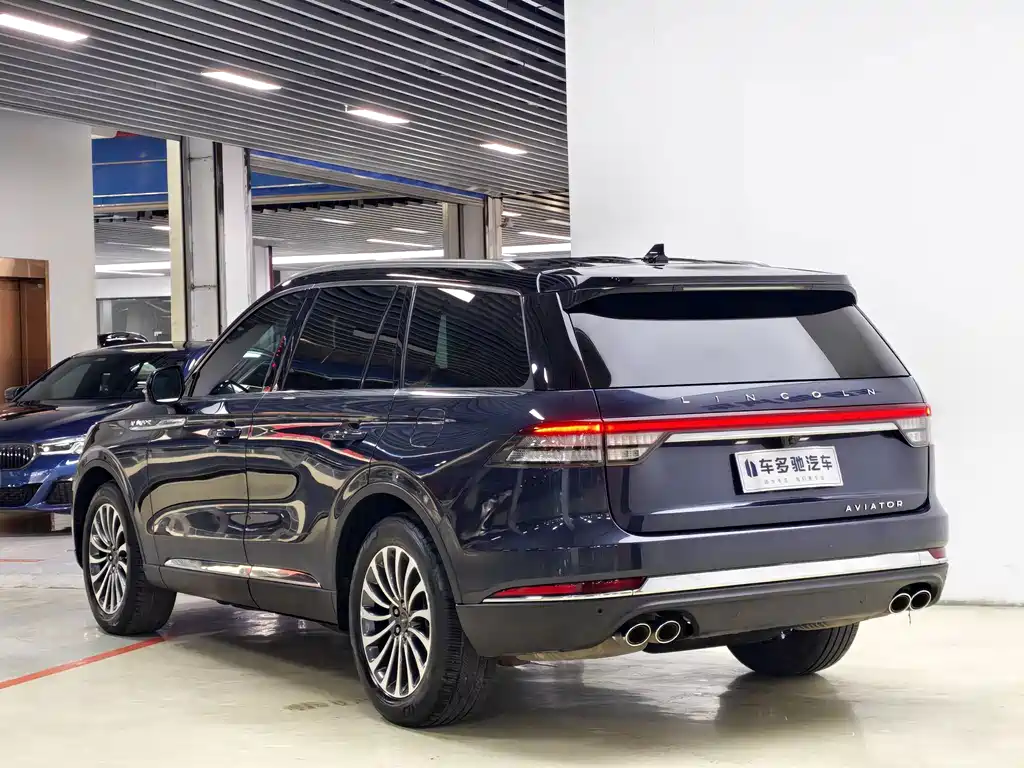 Lincoln Aviator — миниатюра 5