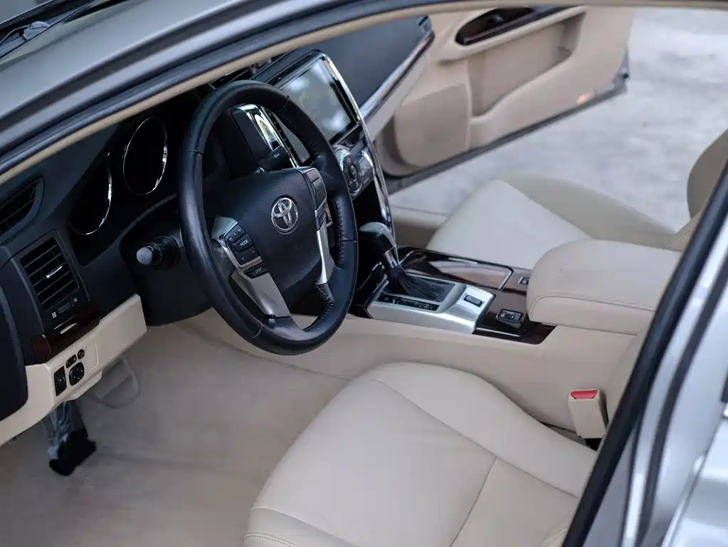 Toyota Reiz — миниатюра 22