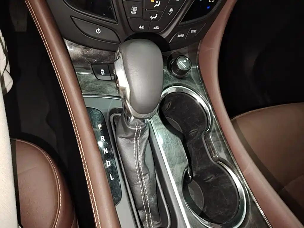 Buick Envision Plus — миниатюра 14