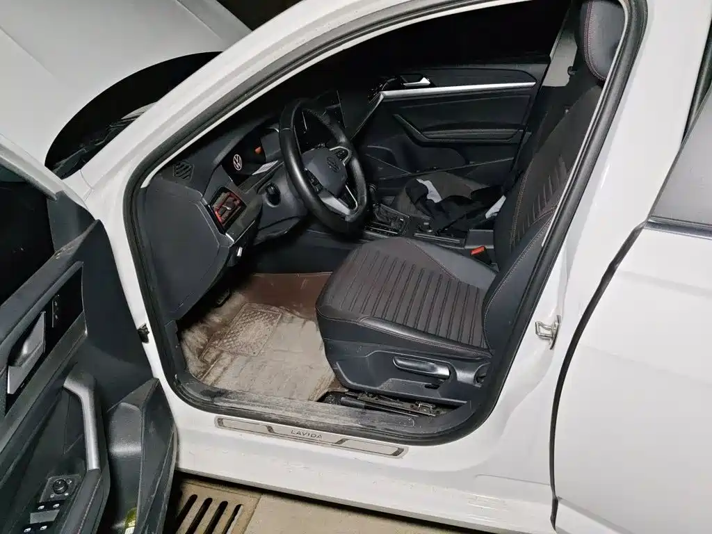 Volkswagen Lavida — миниатюра 14