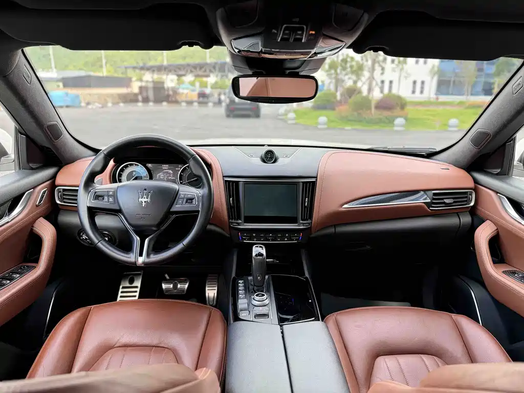 Maserati Levante — миниатюра 5