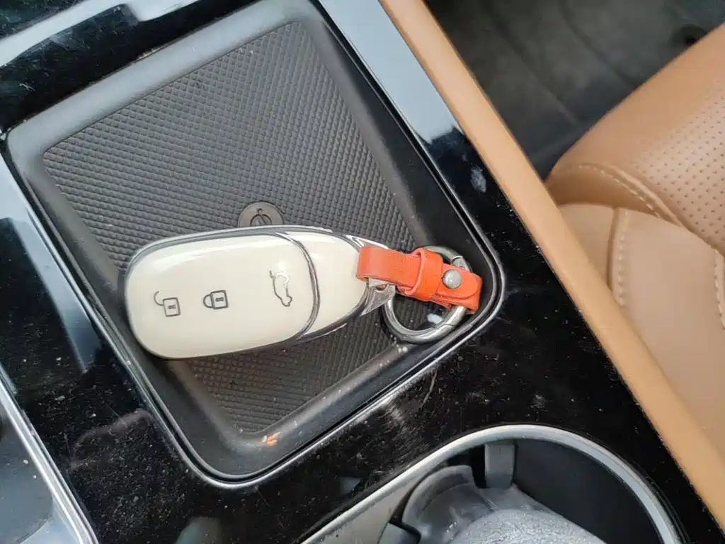 Li Auto Li ONE — миниатюра 9