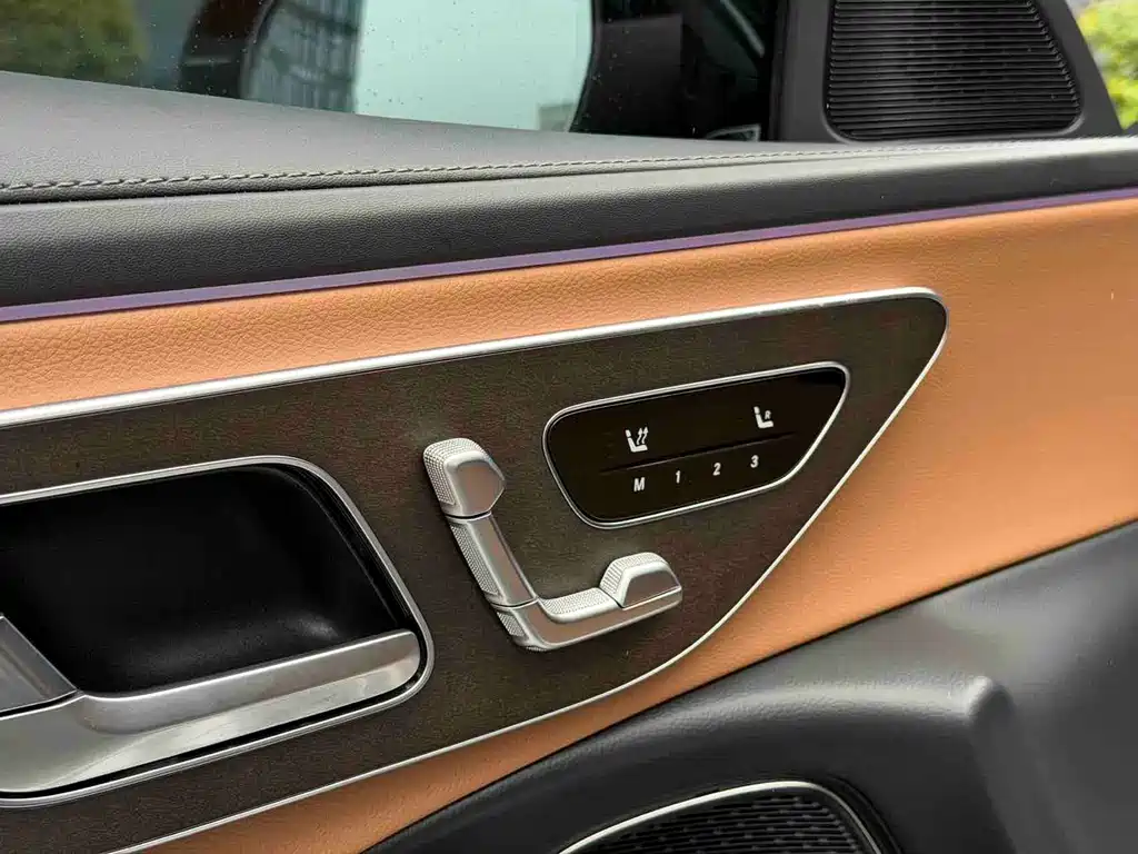 Mercedes-Benz E-Class E 2025 E 300 L Fashion