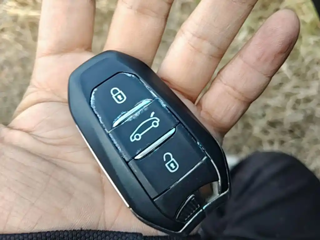 Peugeot 308 — миниатюра 9