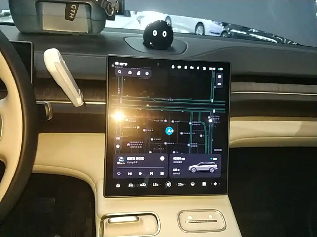 NIO ES6 — миниатюра 13