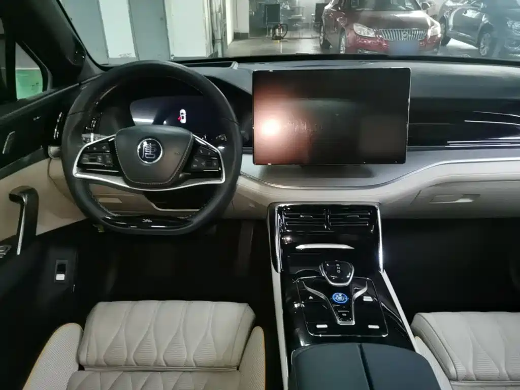 BYD Tang New Energy — миниатюра 10