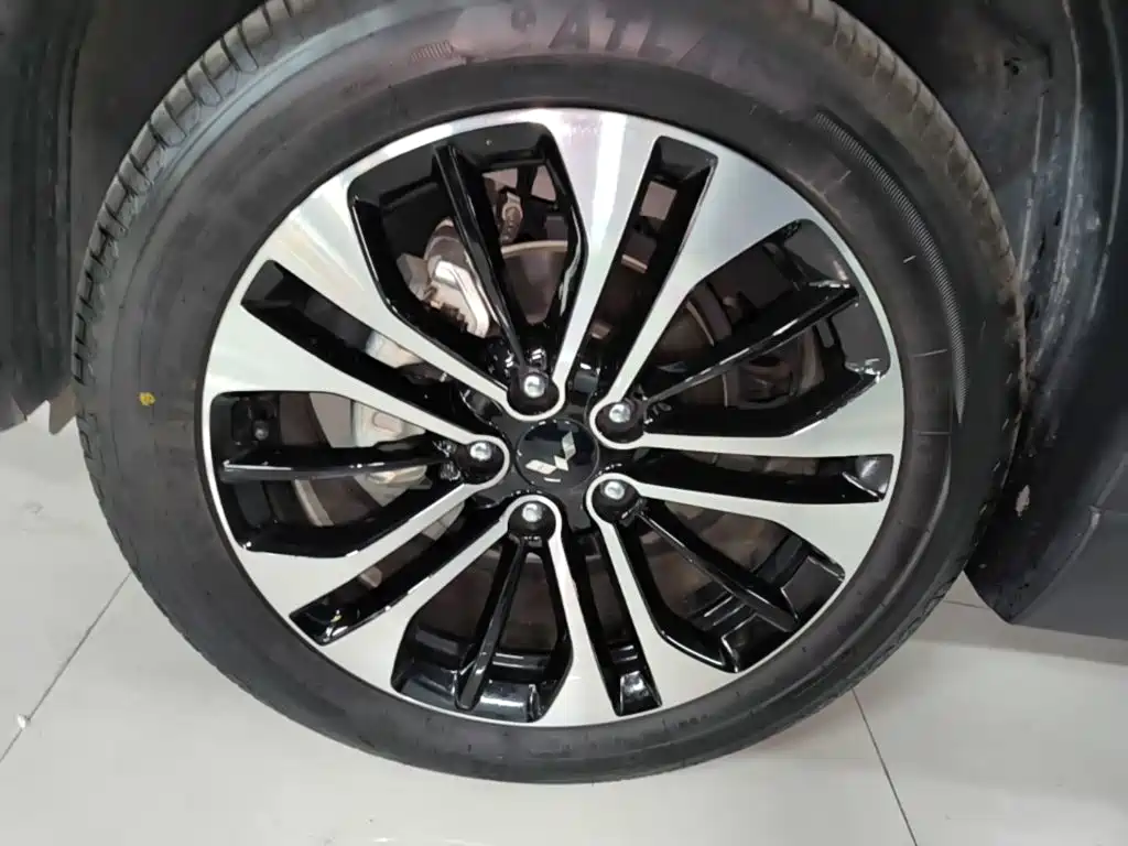 Wuling Xingguang 730 New Energy — миниатюра 23
