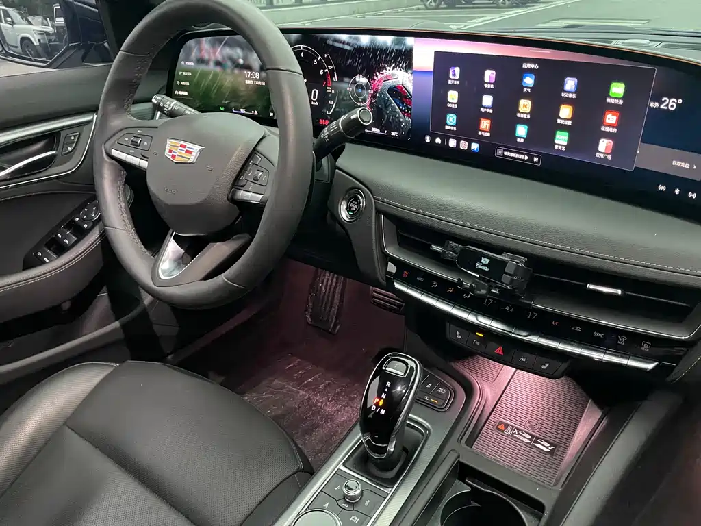 Cadillac CT5 — миниатюра 13