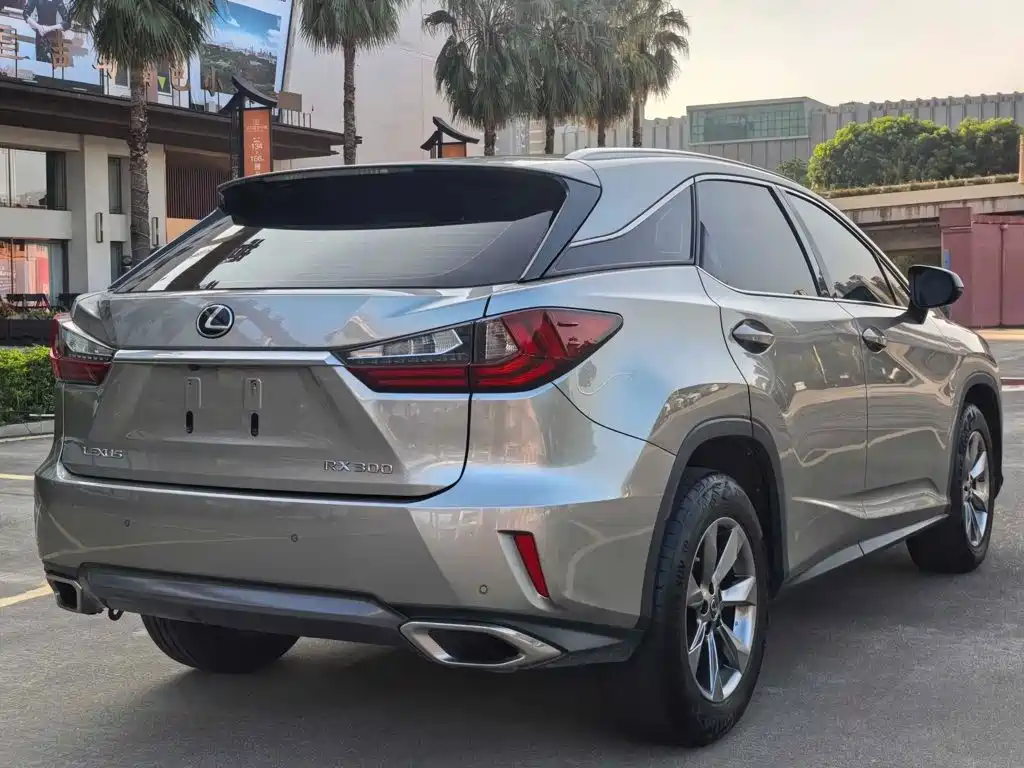 Lexus RX — миниатюра 3