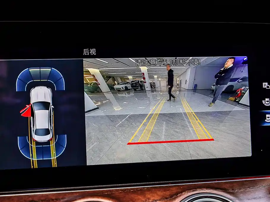 MERCEDES-BENZ E CLASS