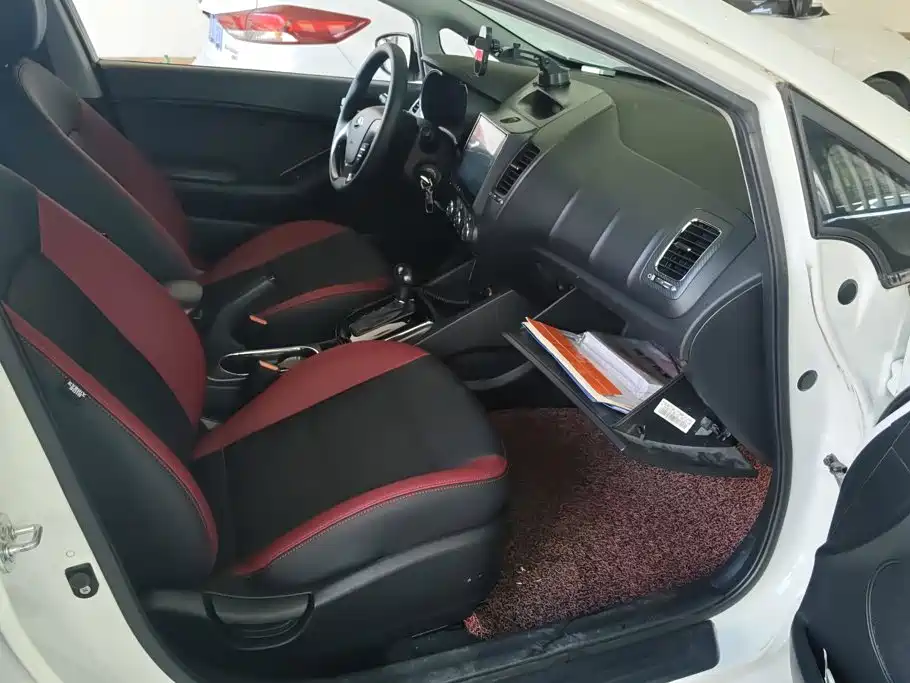 Kia K3 — миниатюра 8