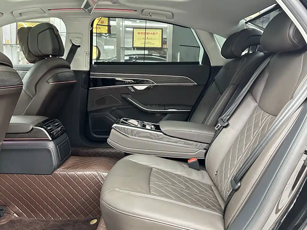 Audi A8 — миниатюра 9