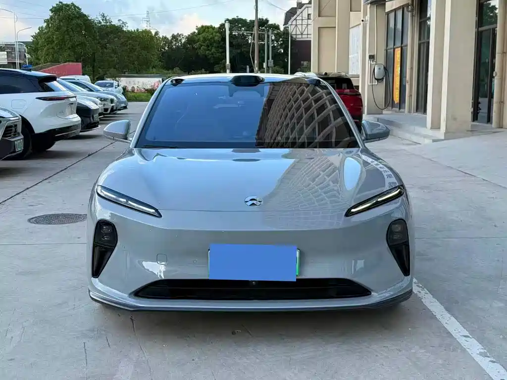 NIO ET5T — миниатюра 2