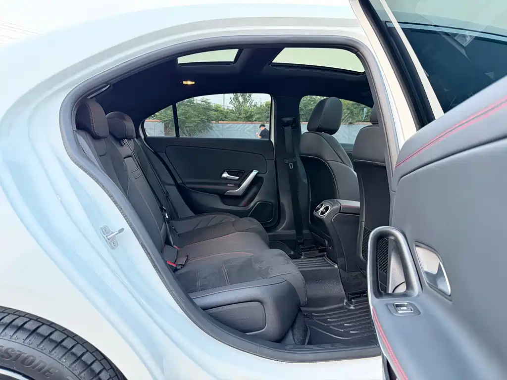 Mercedes-Benz A-Class — миниатюра 15