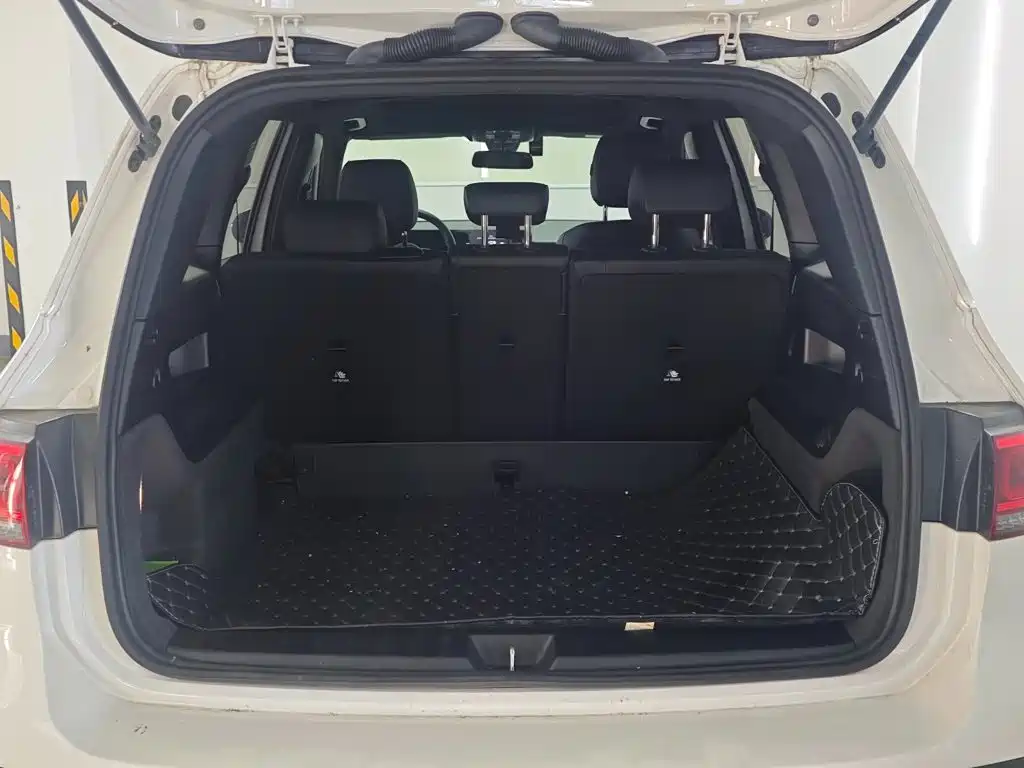 Mercedes-Benz GLB — миниатюра 15
