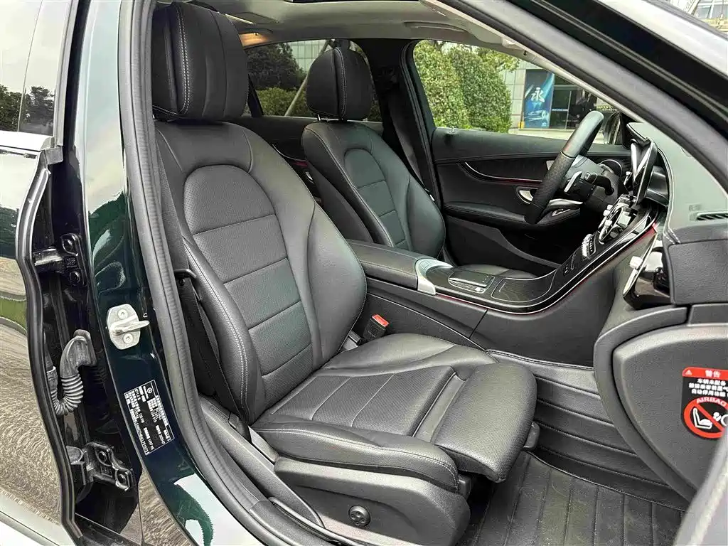 Mercedes-Benz C-Class — миниатюра 8