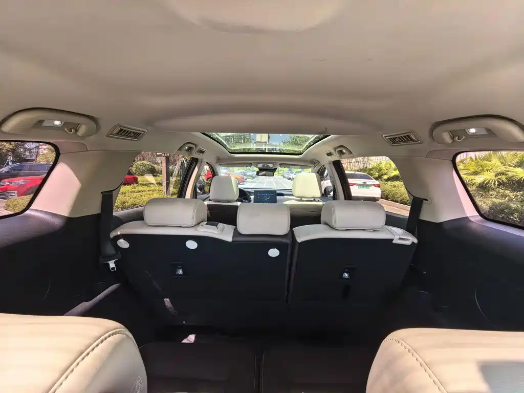 BYD MAX New Energy — миниатюра 15