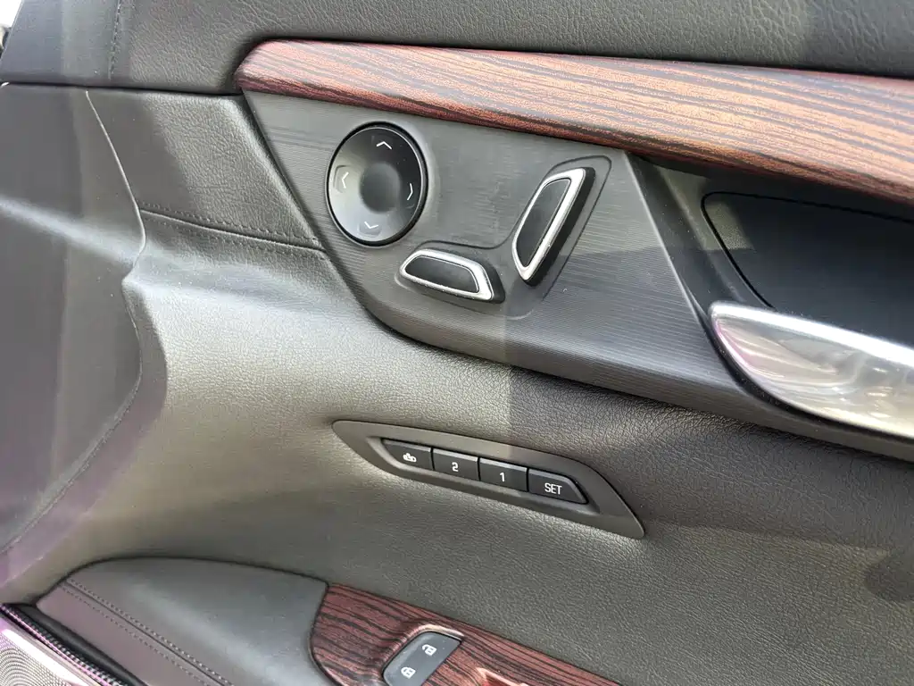 Cadillac CT6 — миниатюра 17