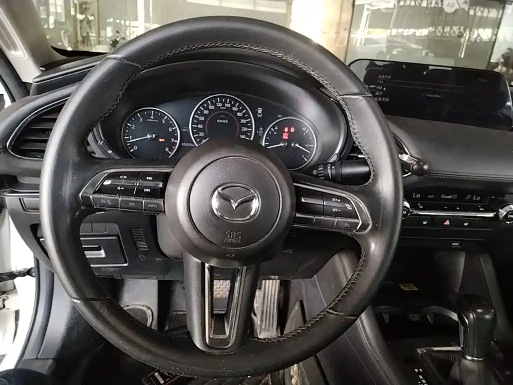 Mazda 3 Axela — миниатюра 11