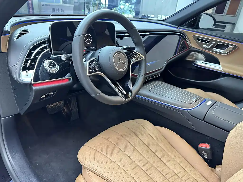 Mercedes-Benz E-Class — миниатюра 12