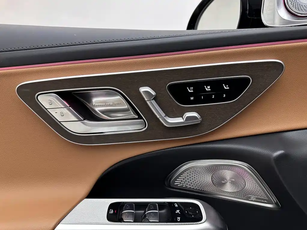 Mercedes-Benz E-Class — миниатюра 15