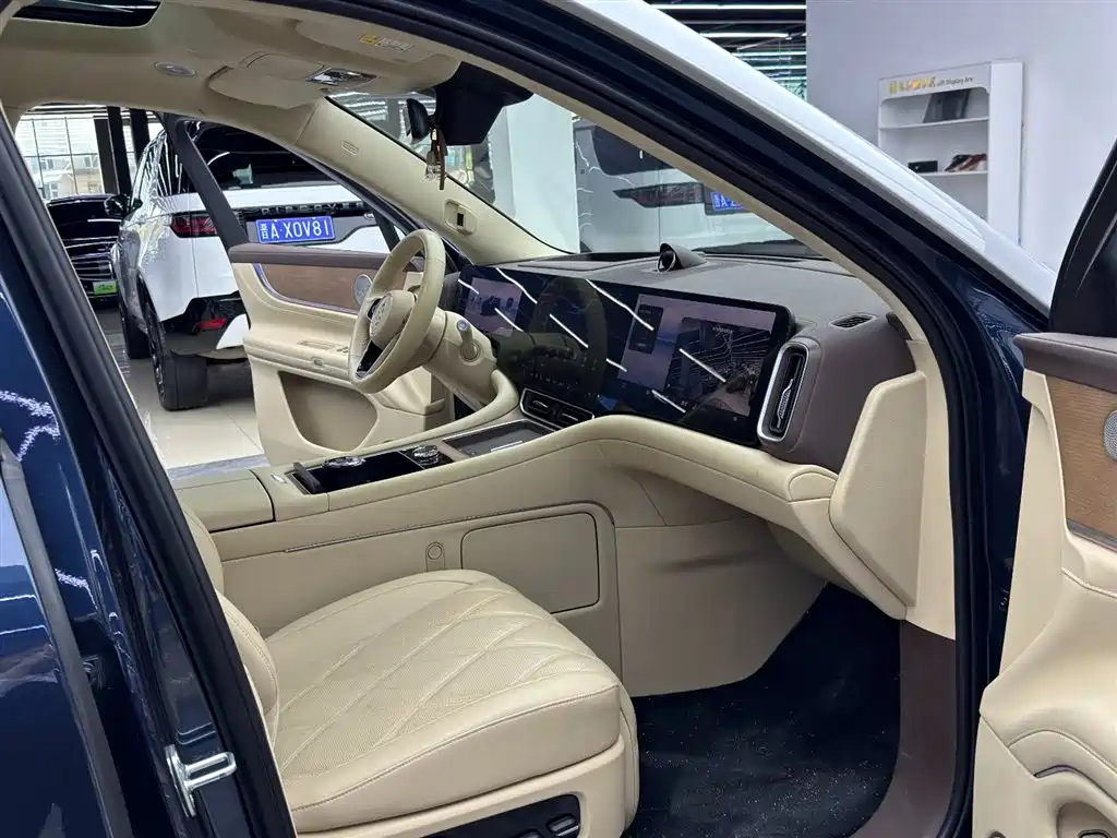 AITO ASK THE WORLD M9