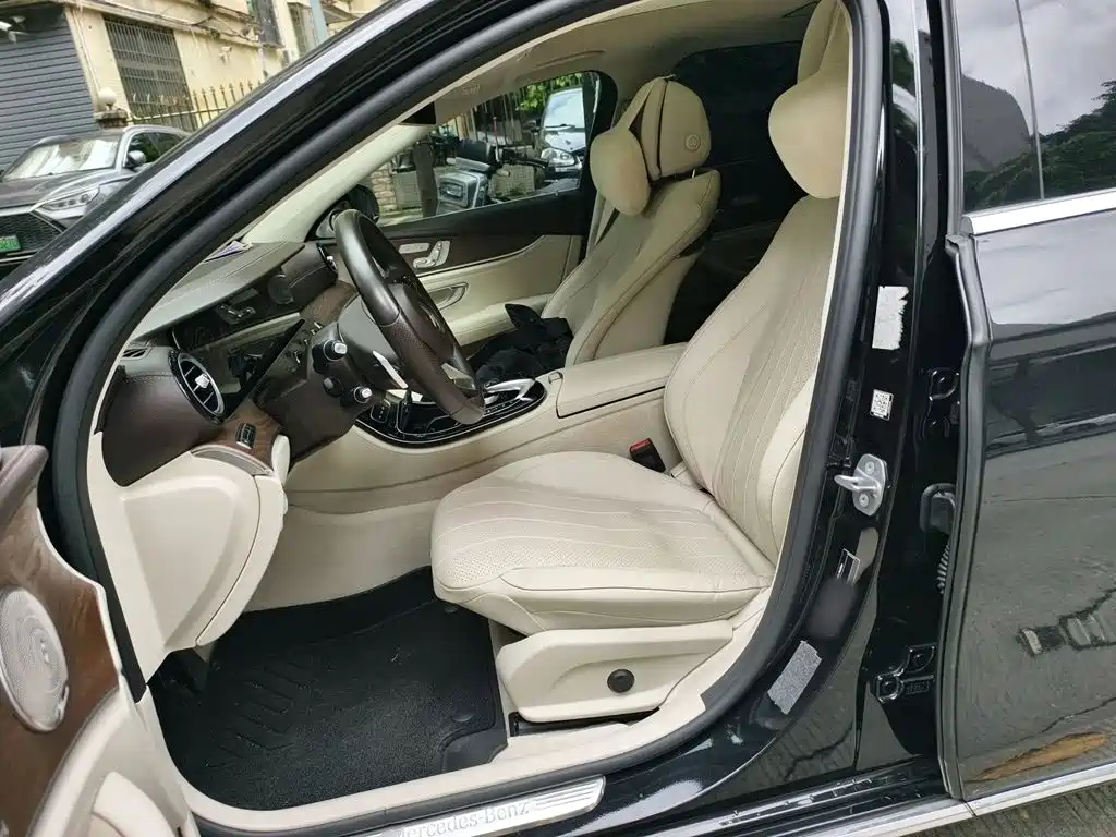 Mercedes-Benz E-Class — миниатюра 16