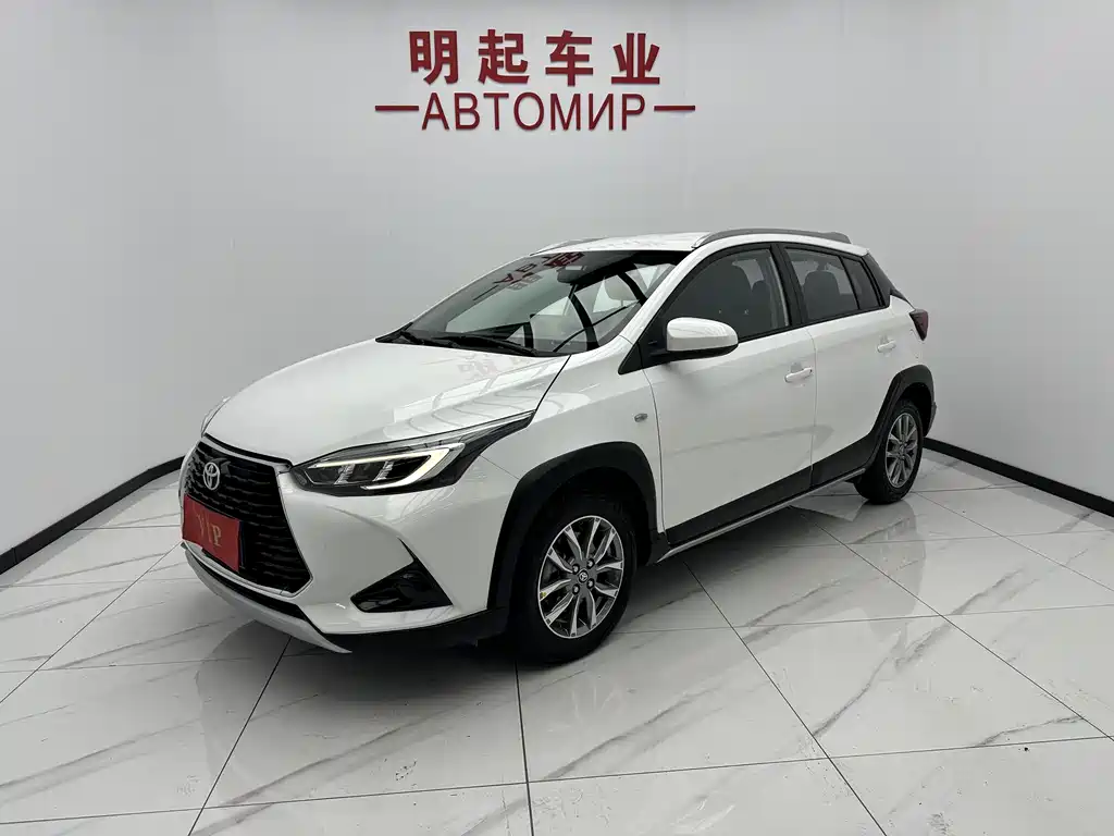Toyota Yaris L 2022
