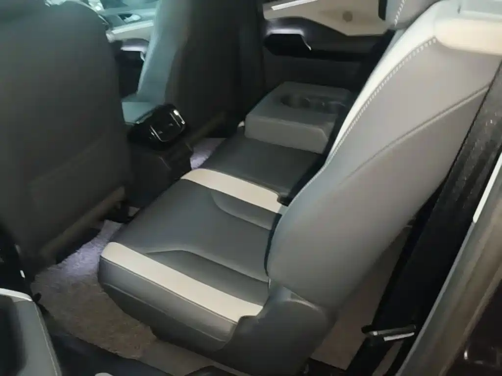 Volkswagen ID.6 Crozz — миниатюра 17