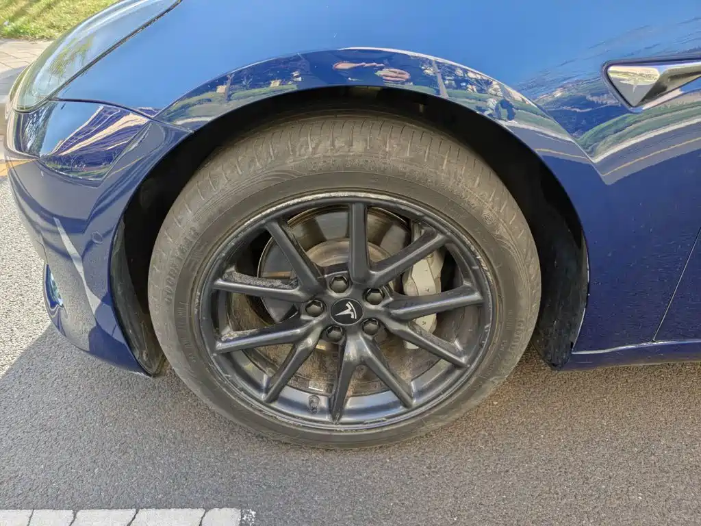 Tesla Model 3 — миниатюра 23