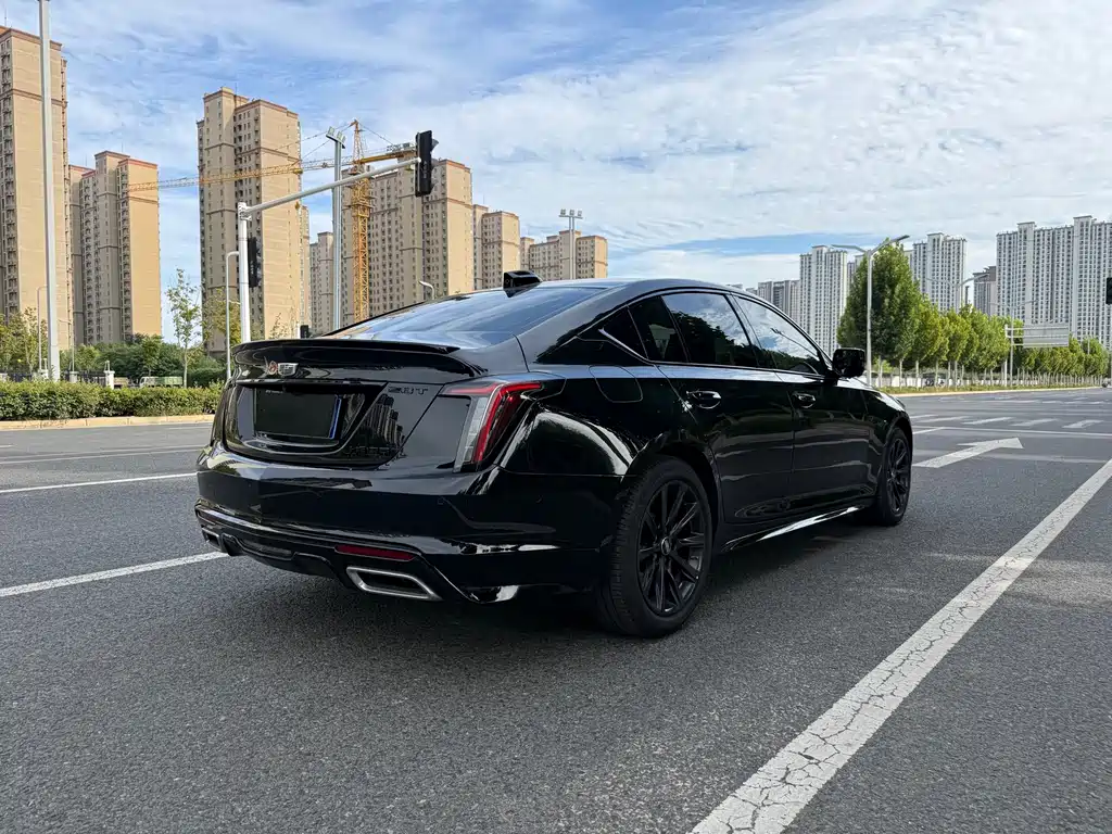 Cadillac CT5 — миниатюра 11