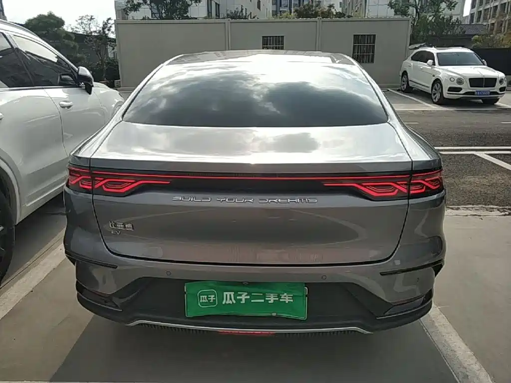 BYD Han — миниатюра 6