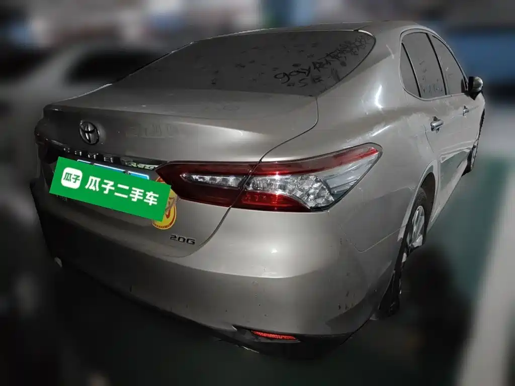 Toyota Camry — миниатюра 5