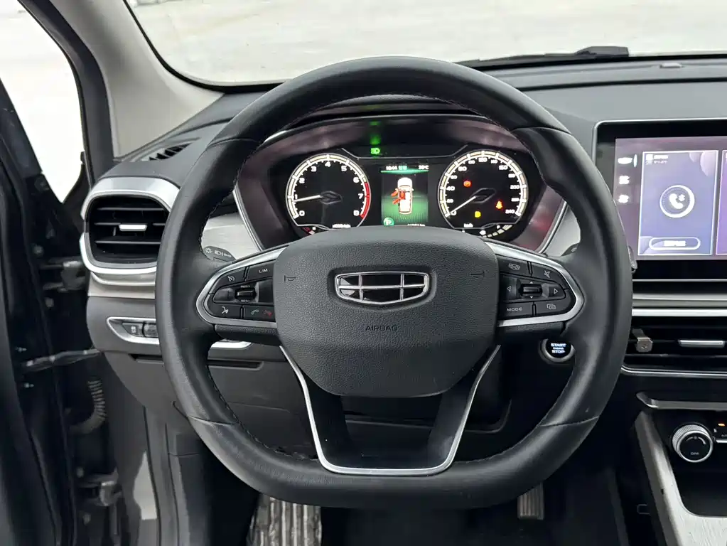 Geely Binyue - фото 11