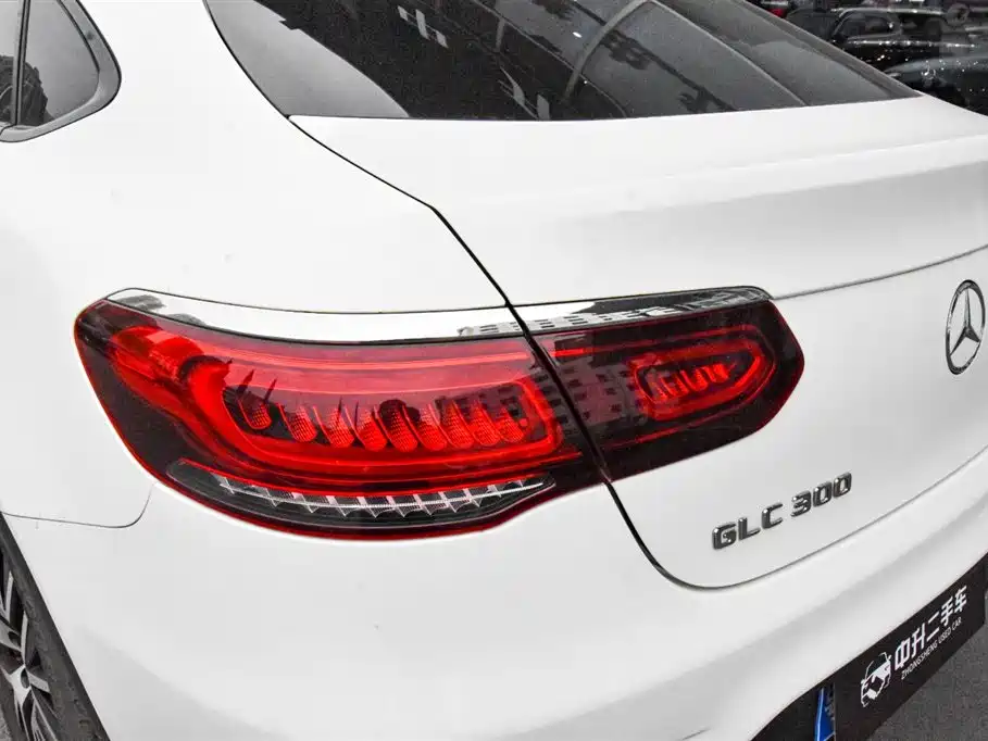 MERCEDES-BENZ GLC COUPE