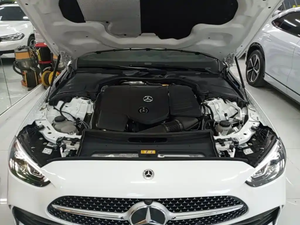Mercedes-Benz C-Class 2024 — фото 19