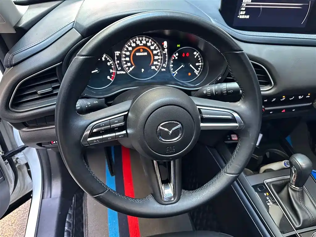 MAZDA CX 30