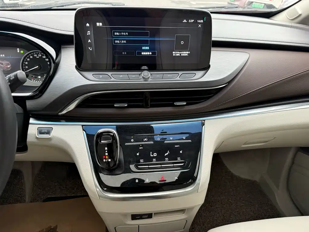 Buick GL8 — миниатюра 6