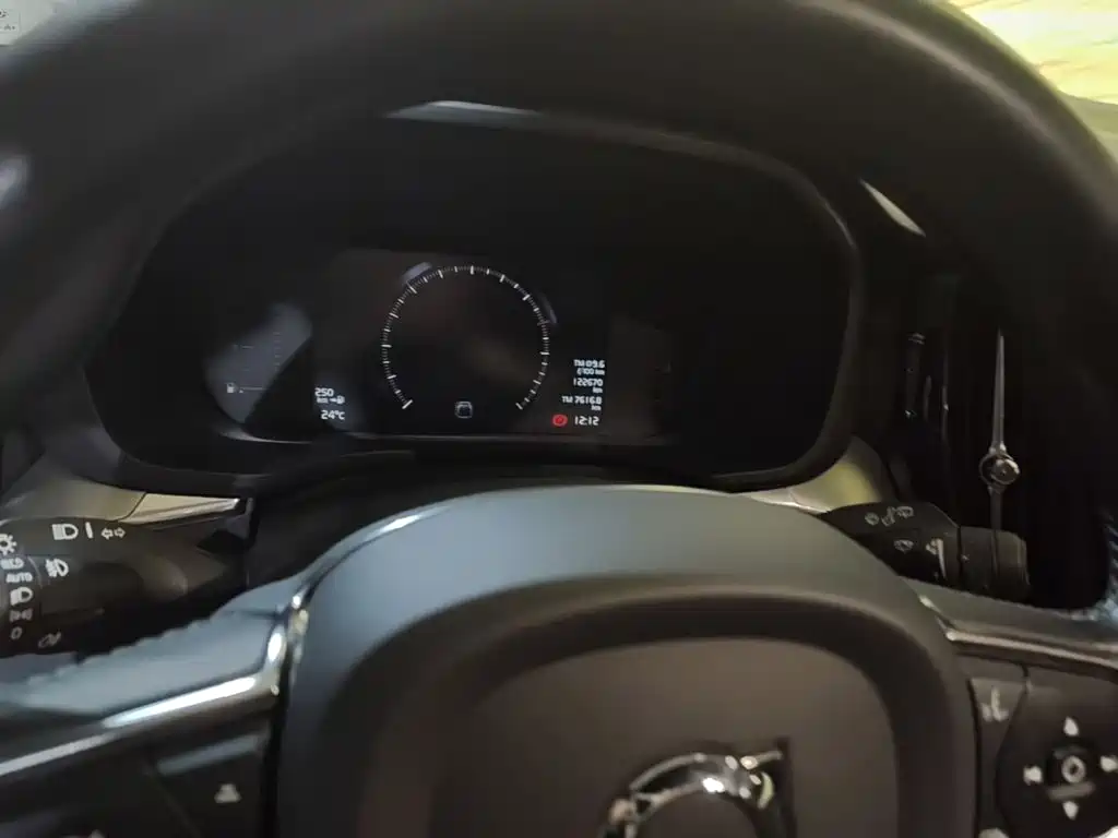 Volvo XC60 — миниатюра 14