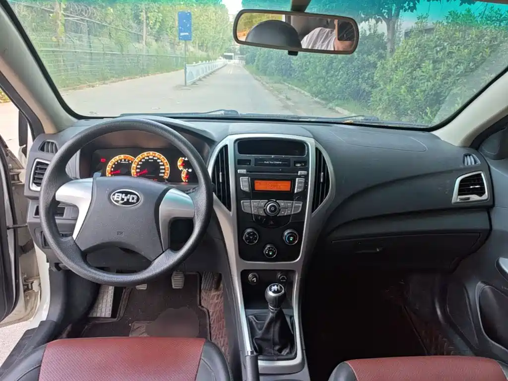 BYD F3 — миниатюра 10