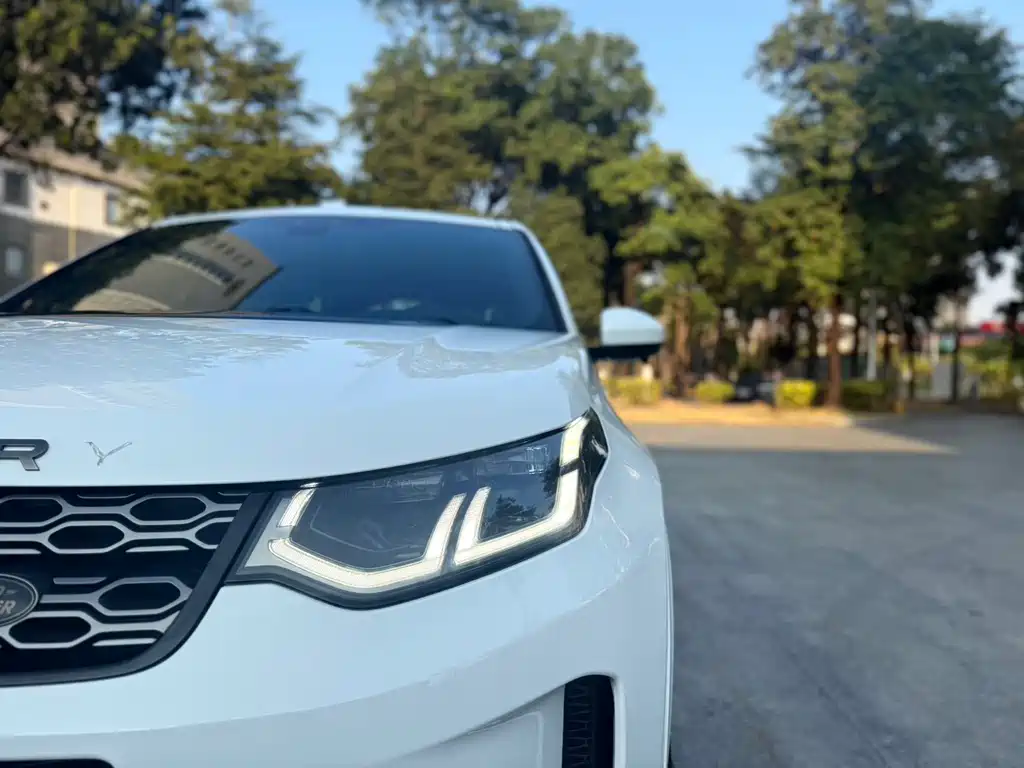 LAND ROVER DISCOVER SPORTS