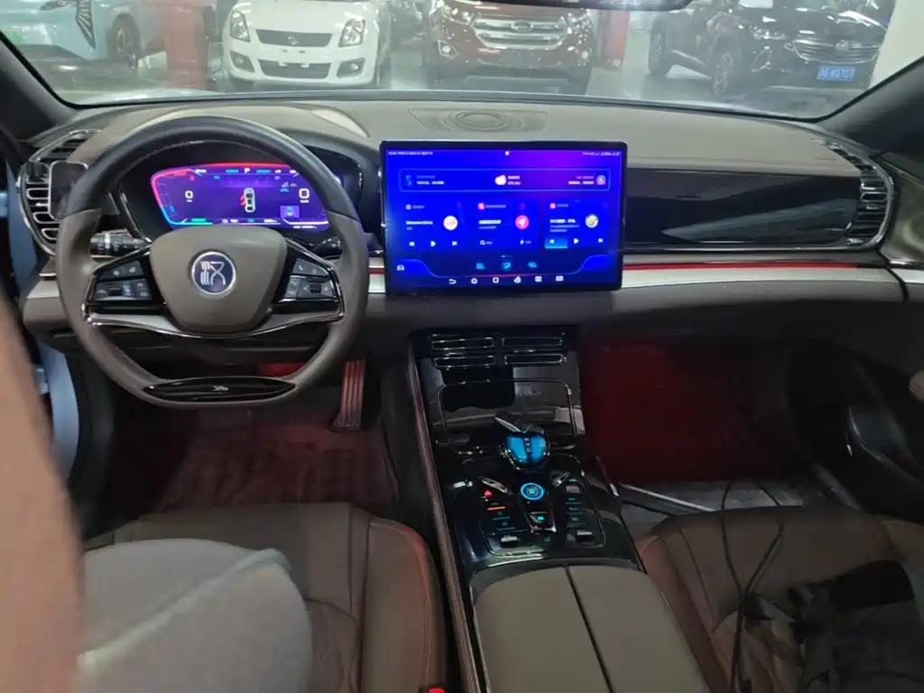 BYD Han — миниатюра 10
