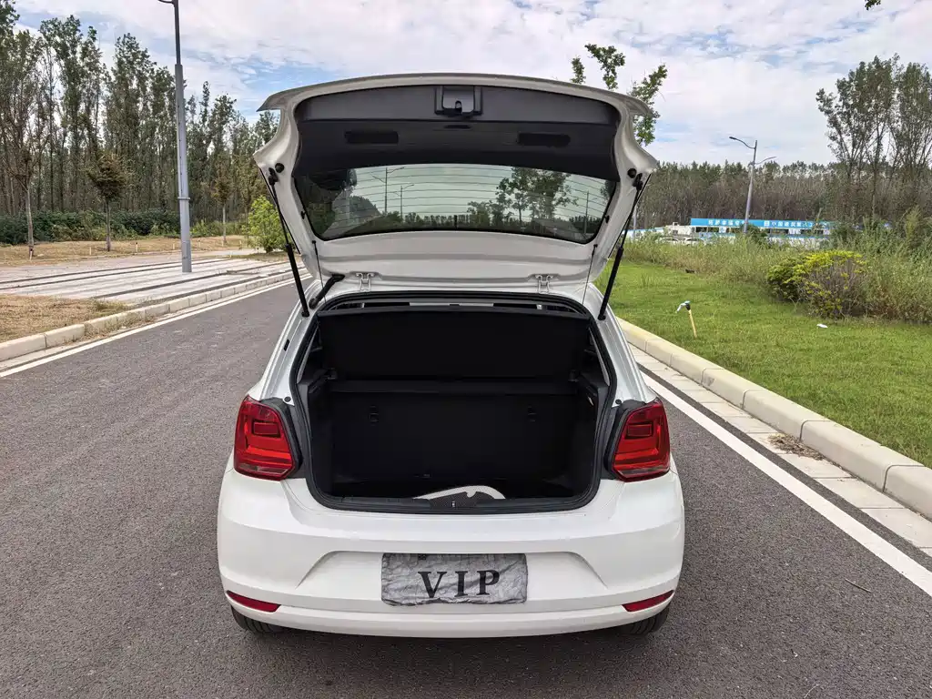 Volkswagen Polo — миниатюра 16