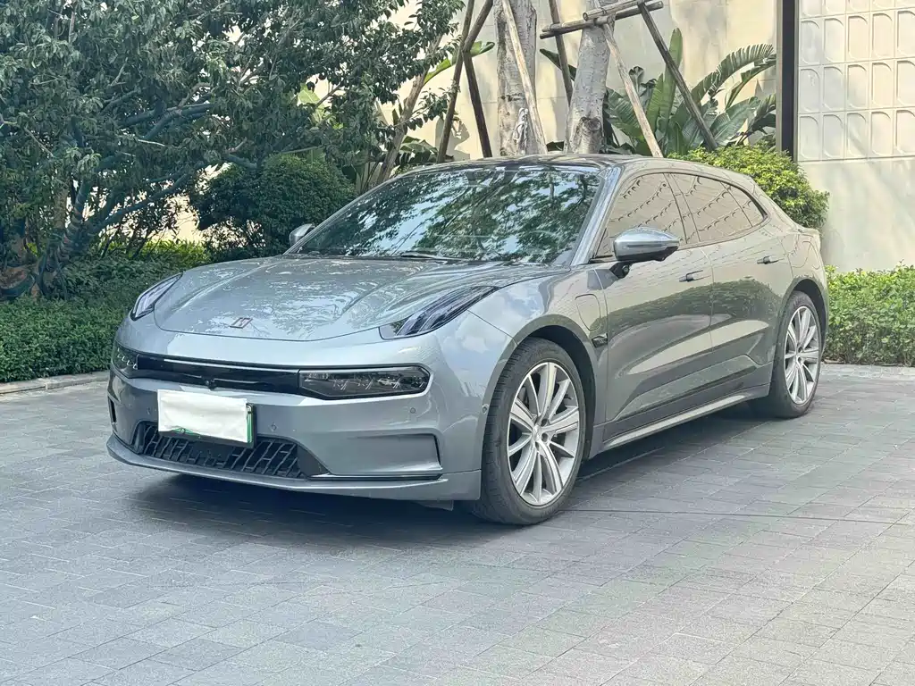 Zeekr 001 2022